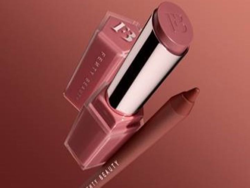Lot Maquillage : 2 Rouges à Lèvres Gloss + Crayon Lèvres + BB Crème Teintée - Neuf